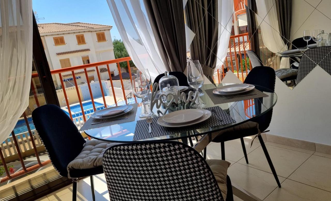 Sunny Apartament Near La Mata Beach Торевиеха Екстериор снимка