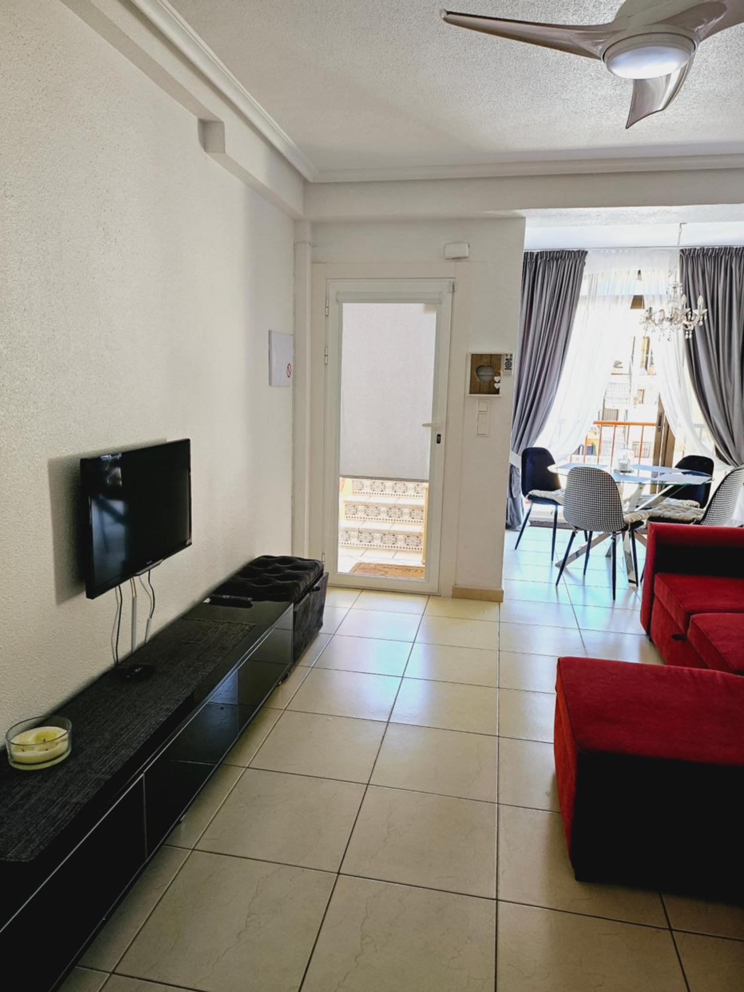 Sunny Apartament Near La Mata Beach Торевиеха Екстериор снимка