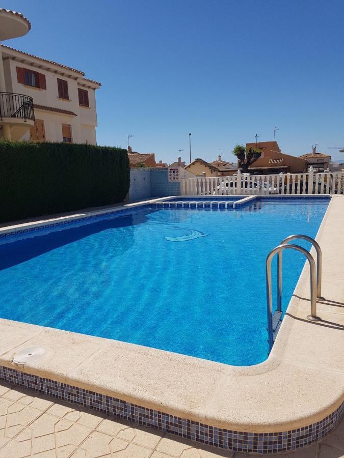 Sunny Apartament Near La Mata Beach Торевиеха Екстериор снимка