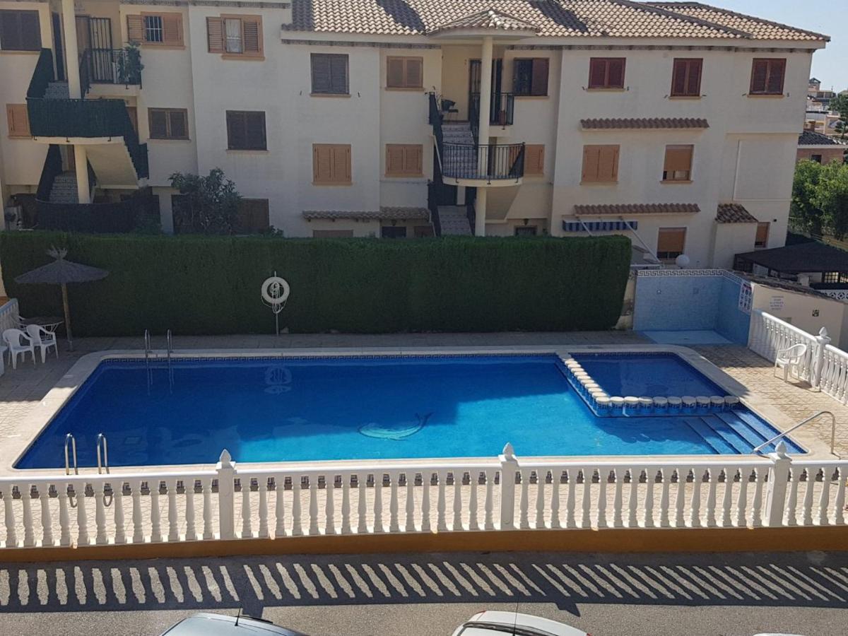 Sunny Apartament Near La Mata Beach Торевиеха Екстериор снимка